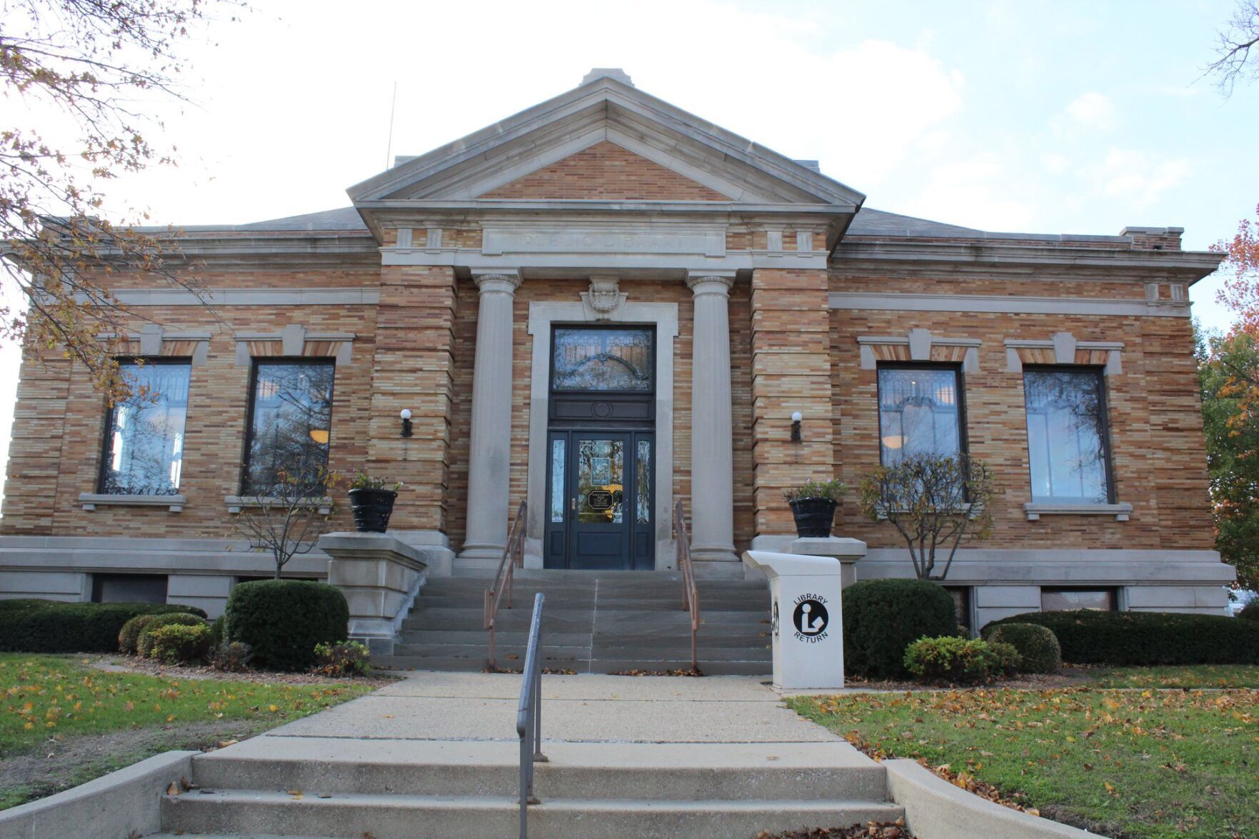 100622-illinois-ShelbyvillePL